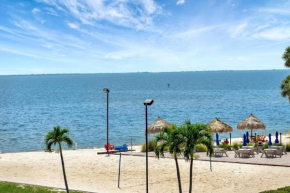 Sunset on the Bay Designer Condo with Private Balcony and Hotel Heated Pool